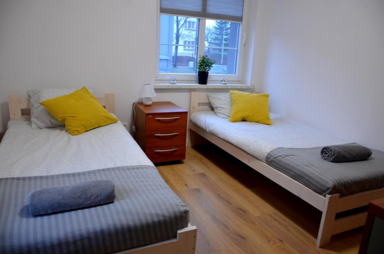 Hostel 55 - Darmowy Parking Wroclaw Bagian luar foto
